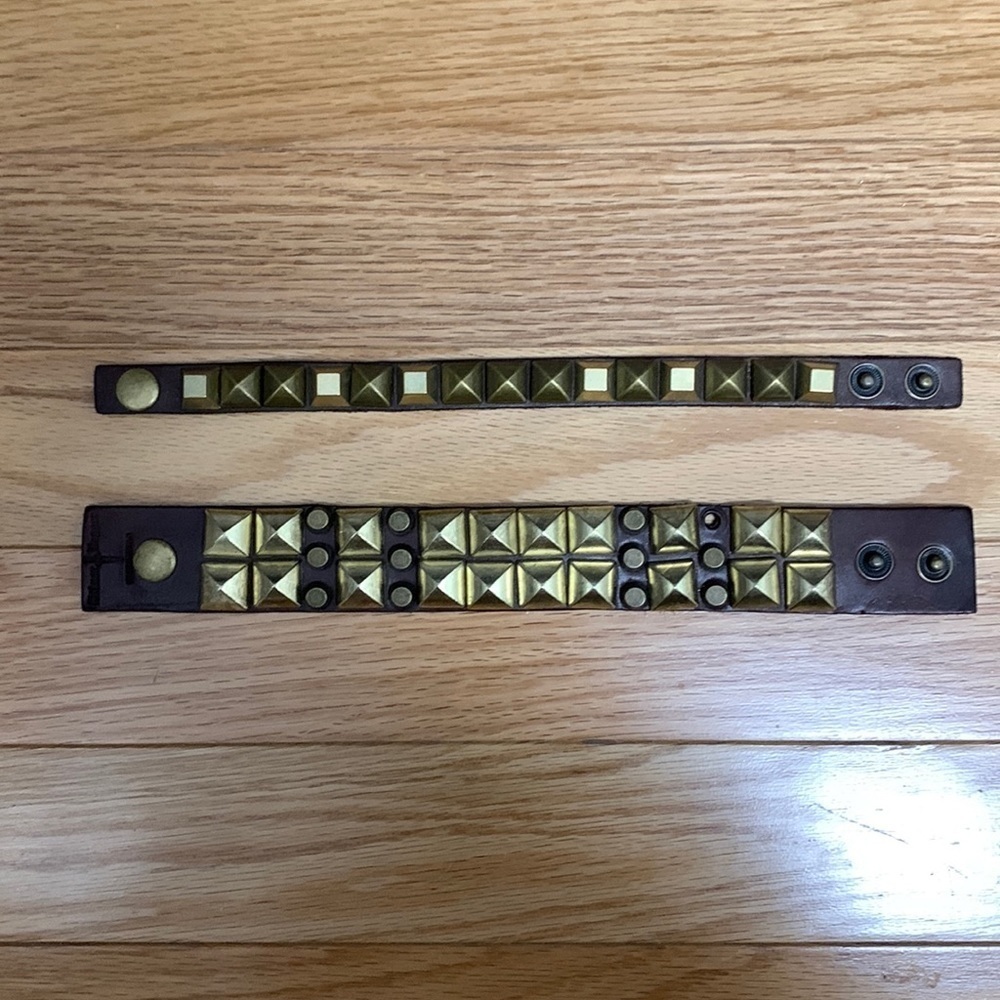 Brown Leather Cuffs with‎ Gold Pyramid Studs